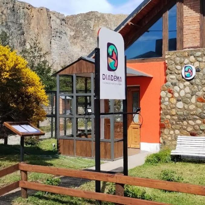 Hotel Lunajuim El Chalten Ngoại thất bức ảnh